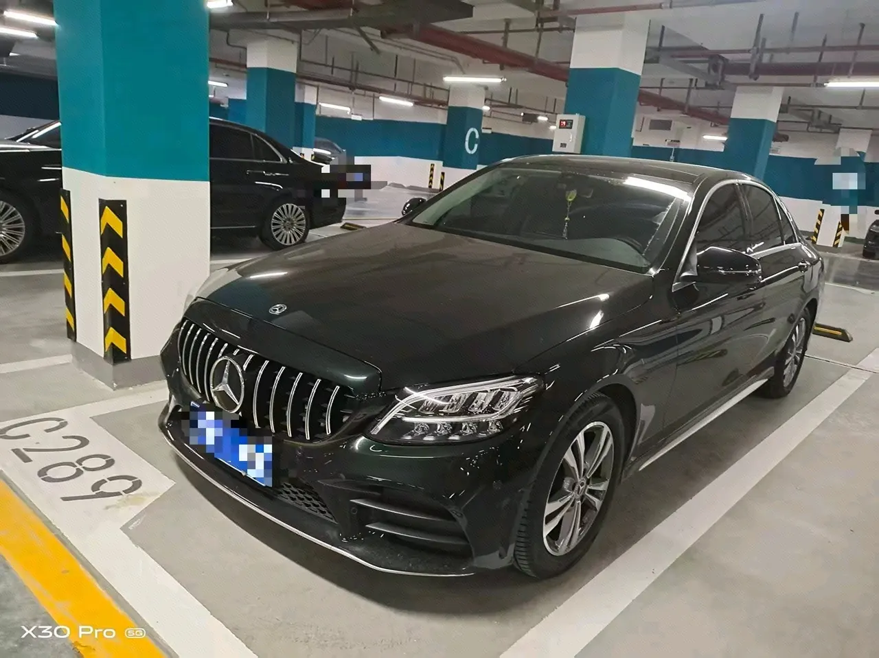 打开图片灯箱:Mercedes Benz Class C 2021 C 200 L 1.5T Fashion Sports Edition Automatic Gear