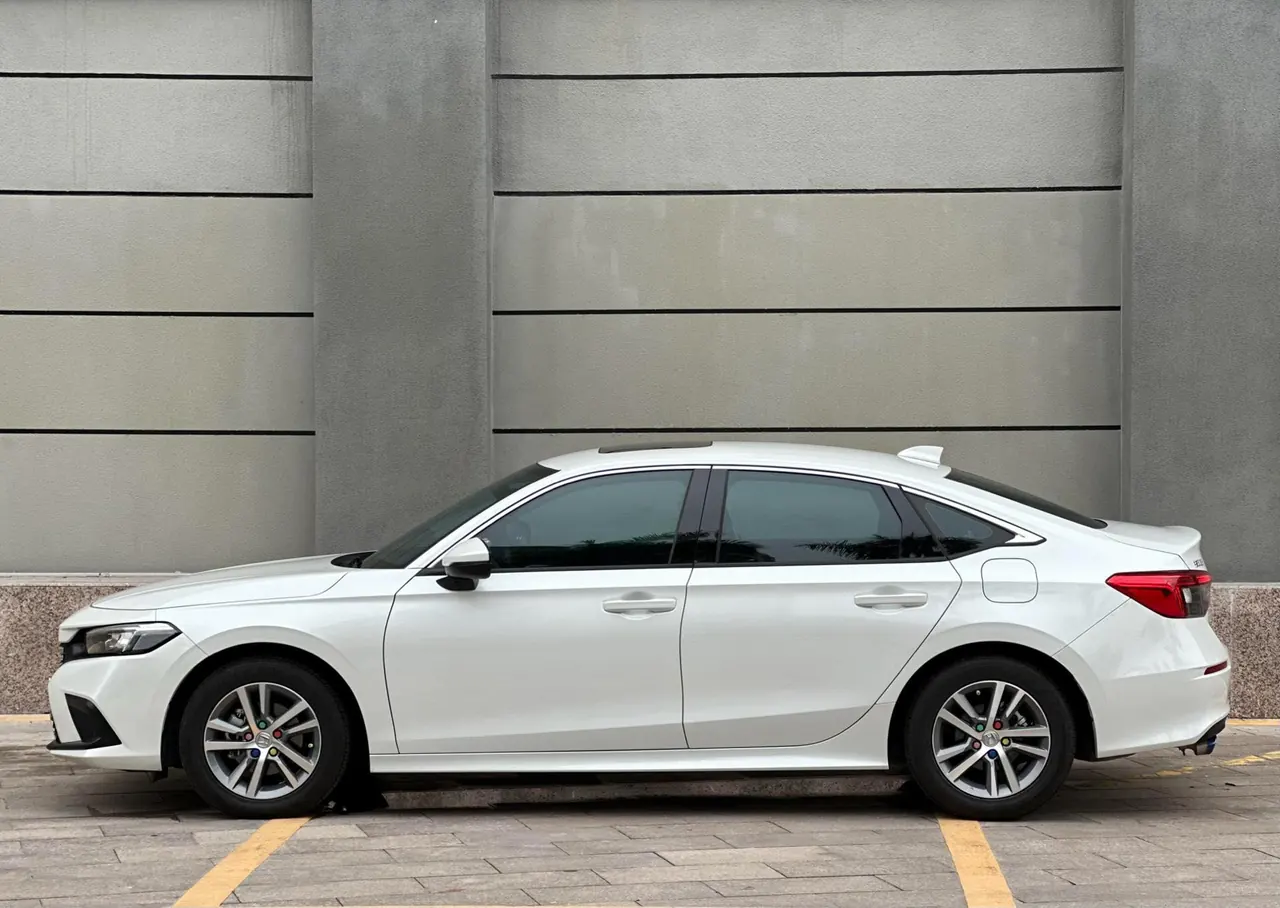 Honda 2023 Civic 1.5T CVT 240TURBO Sporty Edition Automatic 5