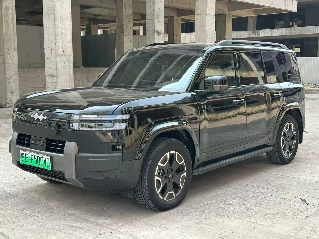 FangChengBao 2025 titanium 7 1.5T stepless 135KM two-drive Pro version automatic gear - View 1