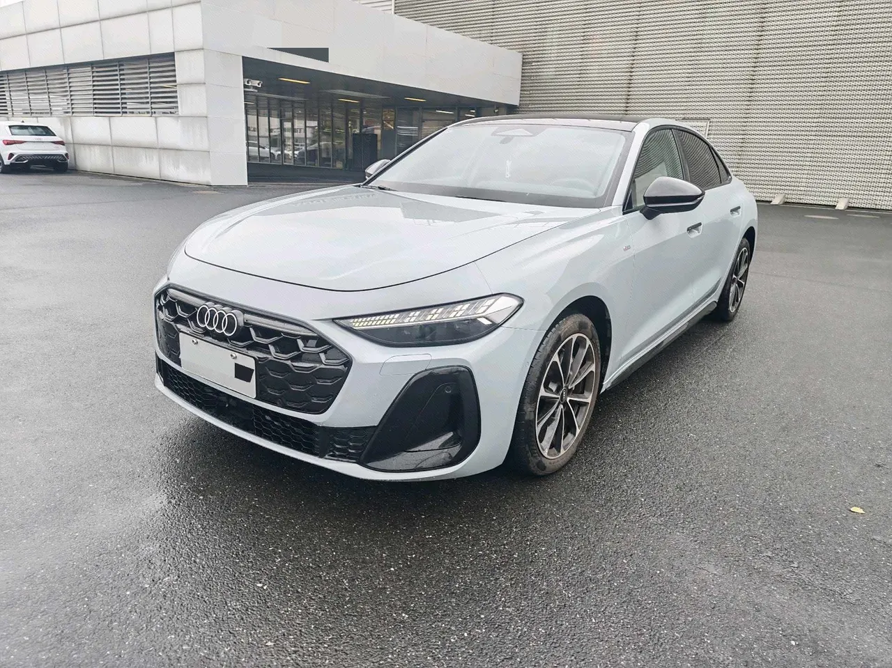 Audi 2026 A5L 2.0T Sport Plus Automatic - View 1