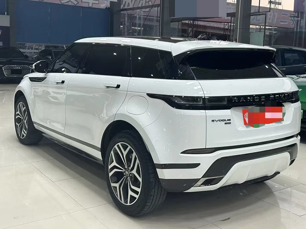 Land Rover Range Rover Aurora New Energy 2023 Range Rover Aurora L PHEV 1.5T P300e Automatic Transmission 8