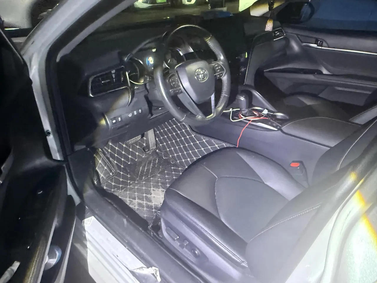 Toyota 2021 Camry 2.0G Stepless Deluxe Edition Automatic Gear 5