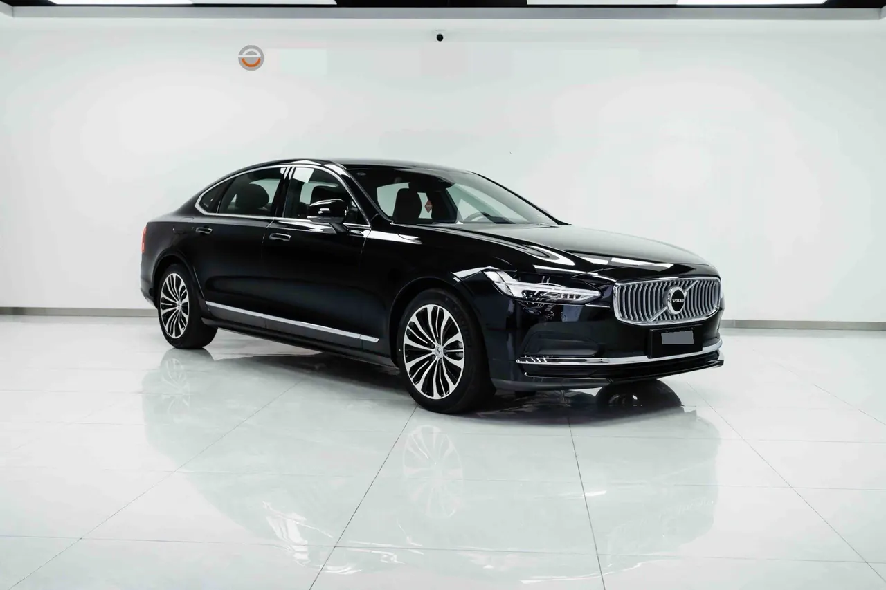 Volvo 2025 S90 48V 2.0T B5 Zhiyi Deluxe Edition Automatic Gear 3