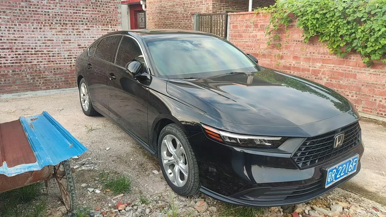 Honda 2023 11th Generation Accord 1.5T Stepless 260TURBO Deluxe Automatic Gear 4