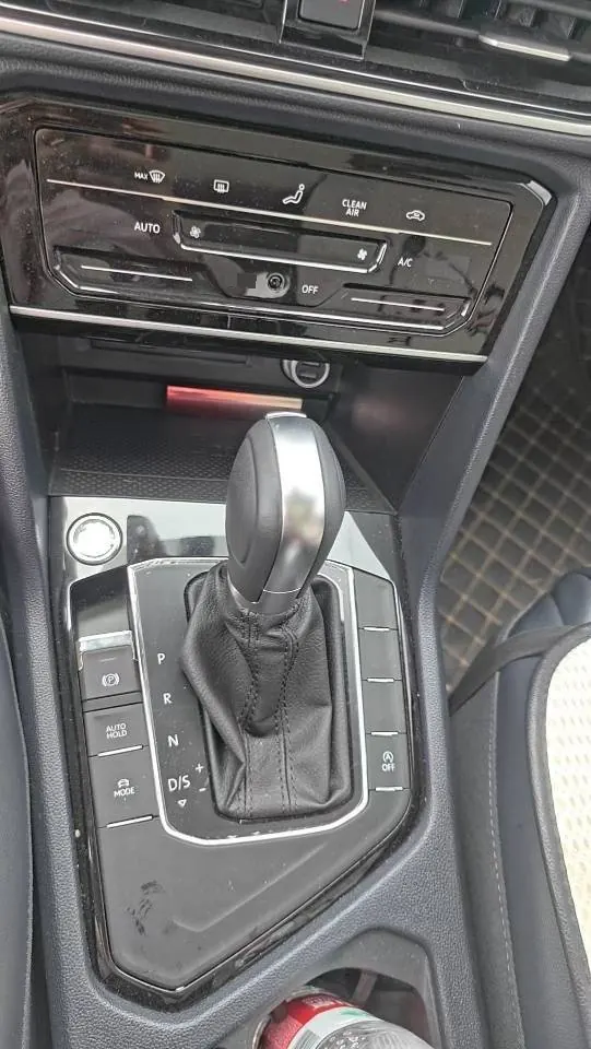 Volkswagen 2023 Tuyue 1.5TSI 300TSI Two-Drive Full Moon Edition Automatic Gear 3
