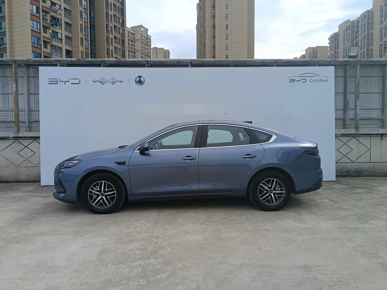 BYD 2025 seals 05 DM-i 1.5 stepless smart driving version 120KM flagship automatic gear 4