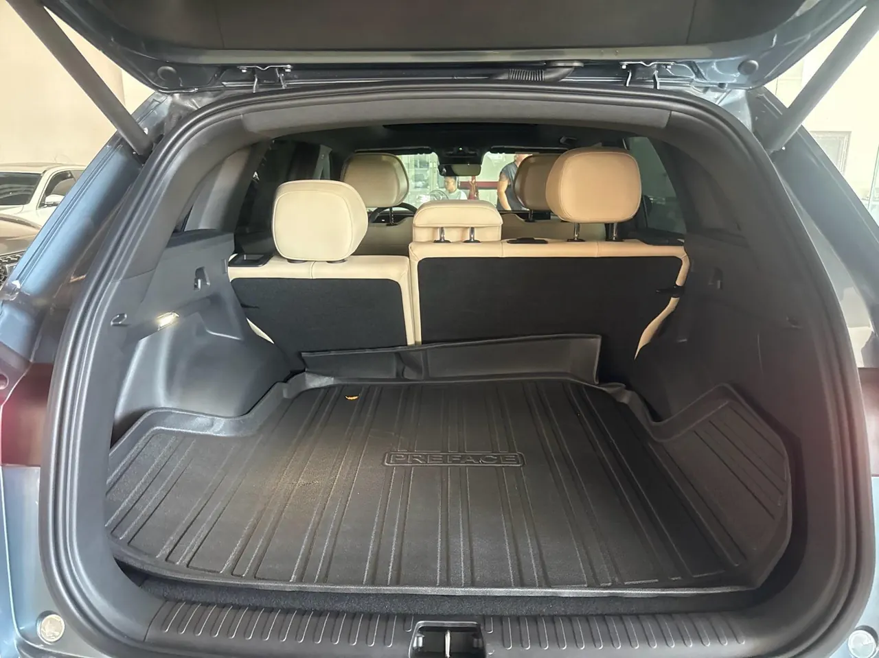 Geely 2026 XingyueL (Monjaro) 2.0TD Oriental Obsidian Star Edition Automatic Gear 6
