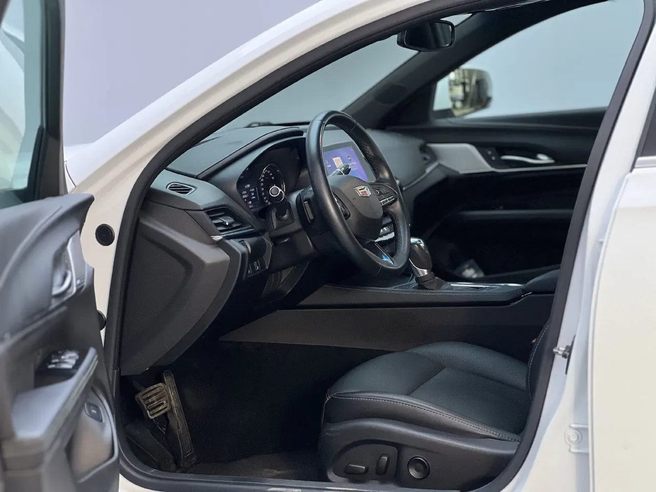 Cadillac 2021 CT4 2.0T 28T luxury automatic gear 4