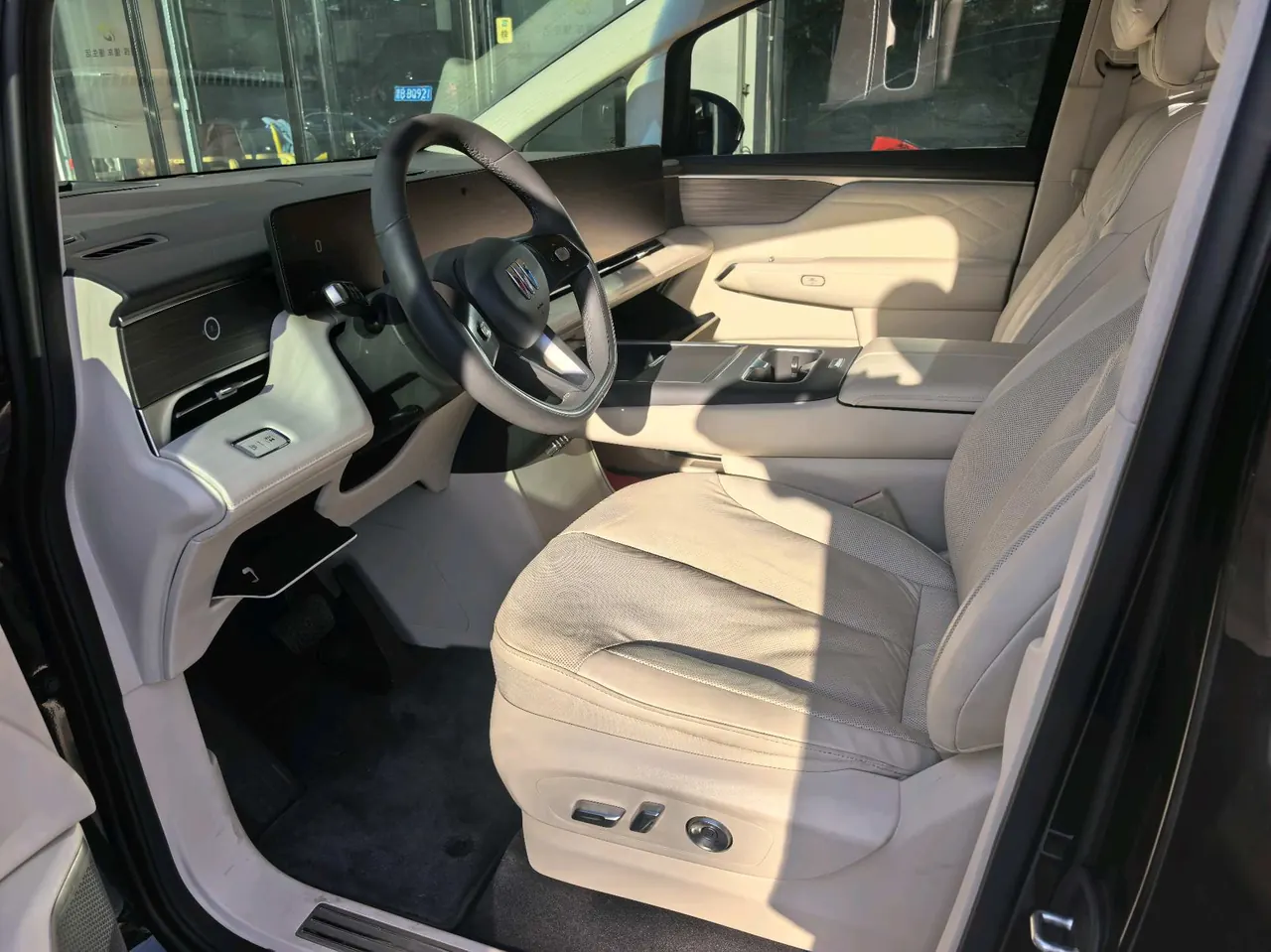 Buick 2026 to the world family 1.5T luxury version of automatic gear 5