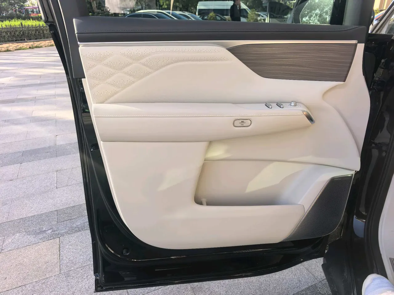 Buick 2026 to the world family 1.5T luxury version of automatic gear 8