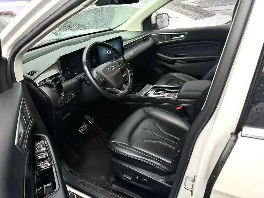 Ford 2021 Ruijie PLUS 2.0T EcoBoost 12250.00g Drive Hao Rui 7-seat Automatic Gear 4