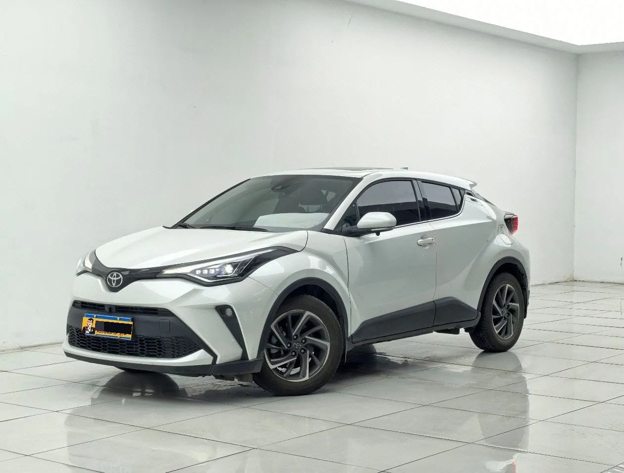 Toyota 2021 C- HR 2.0 Stepless Deluxe Edition Automatic Gear - View 1