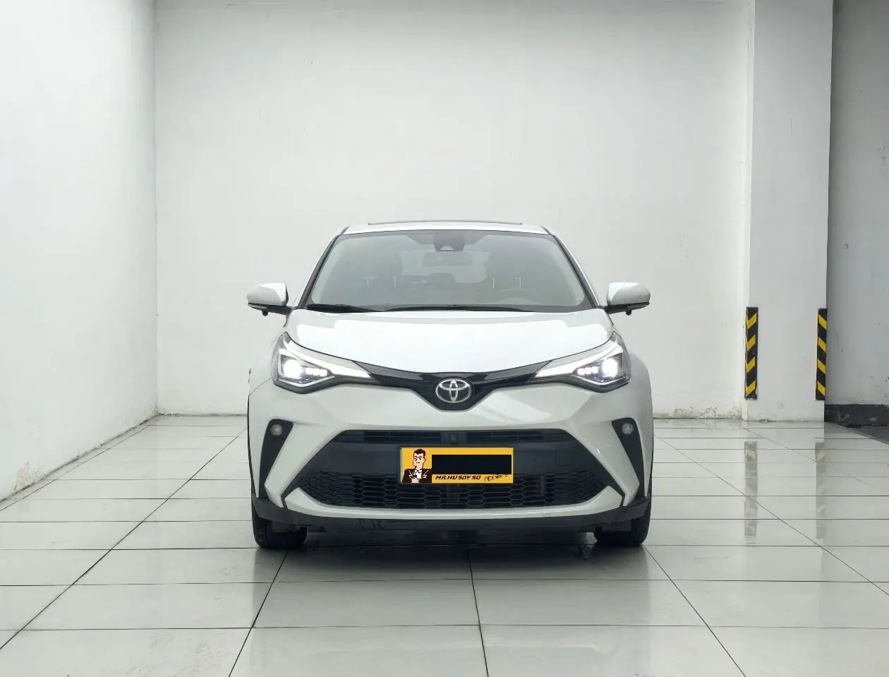 Toyota 2021 C- HR 2.0 Stepless Deluxe Edition Automatic Gear 3