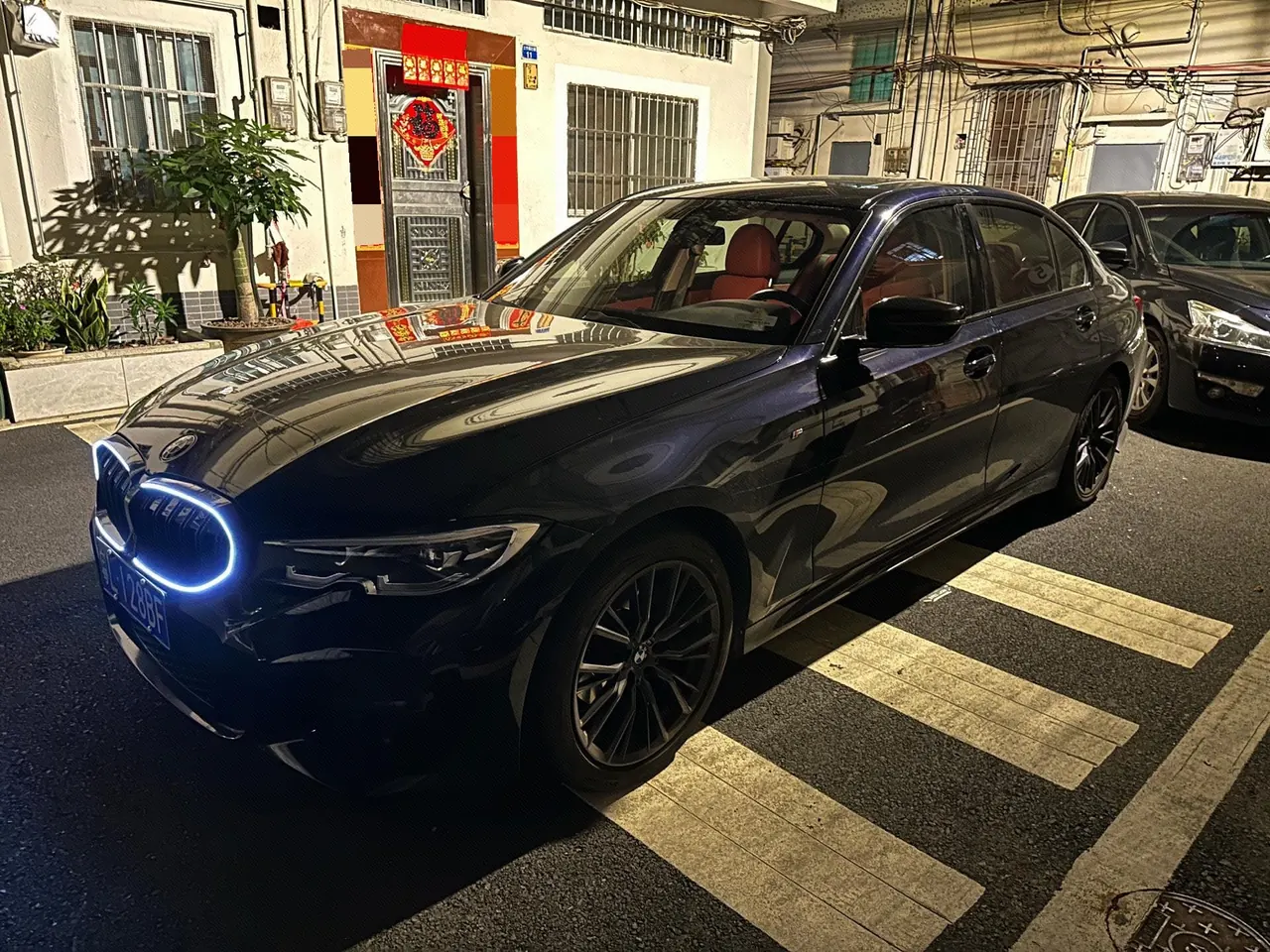 打开图片灯箱:BMW 3 Series 2021 325Li 2.0T M Sports Obsidian Night Kit (Changed) Automatic Gear
