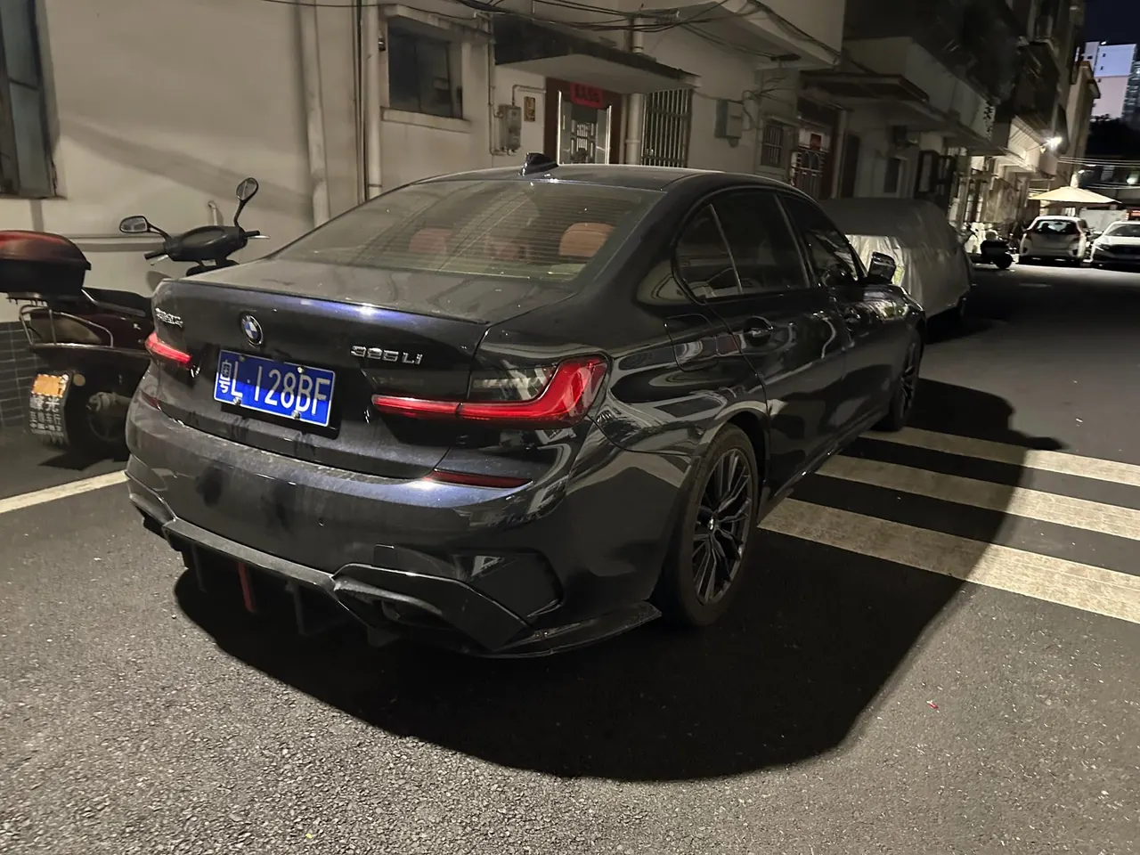 BMW 3 Series 2021 325Li 2.0T M Sports Obsidian Night Kit (Changed) Automatic Gear 5