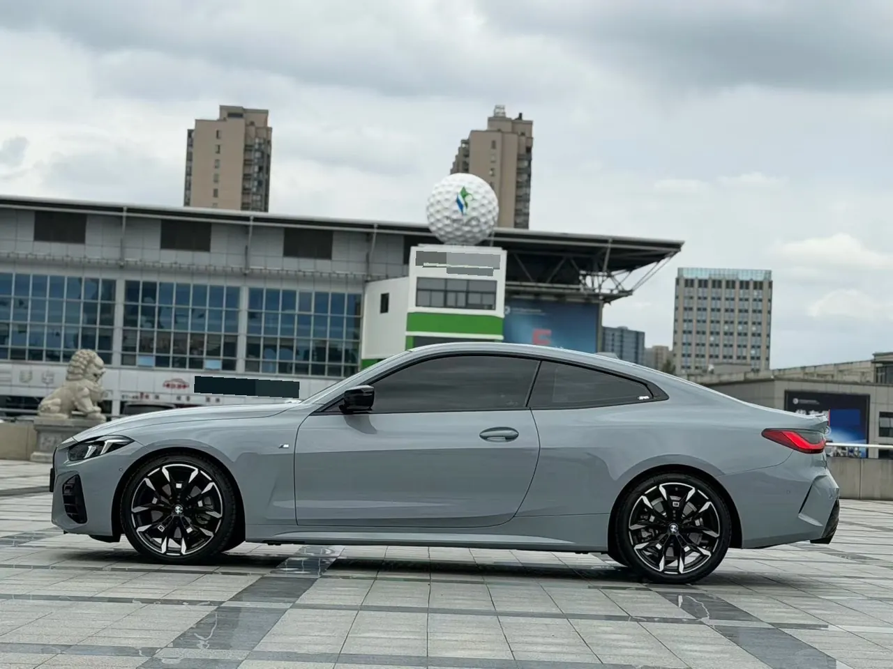 BMW 4 Series (Imported) 2024 430i Coupe 2.0T M Sport Night Edition Automatic 3