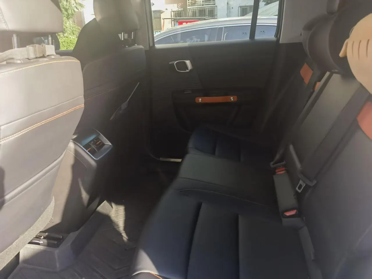 Beijing 2026 BJ30 1.5T Traveler Two-Drive Standard Automatic Gear 4