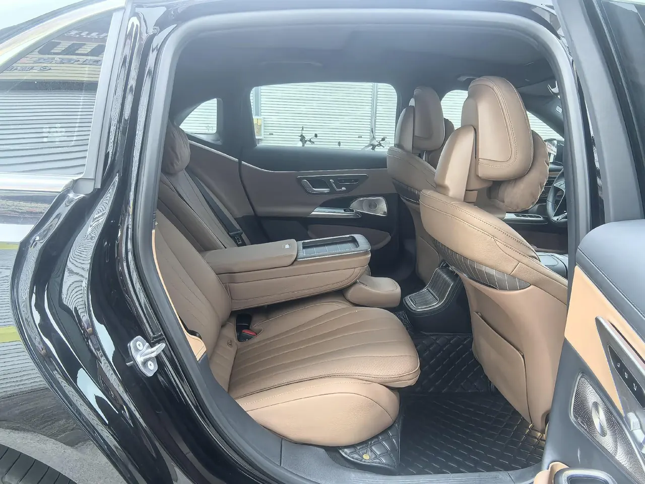 Mercedes Benz E-Class 2026 model E 300 L 48V 2.0T Luxury Edition Automatic 9