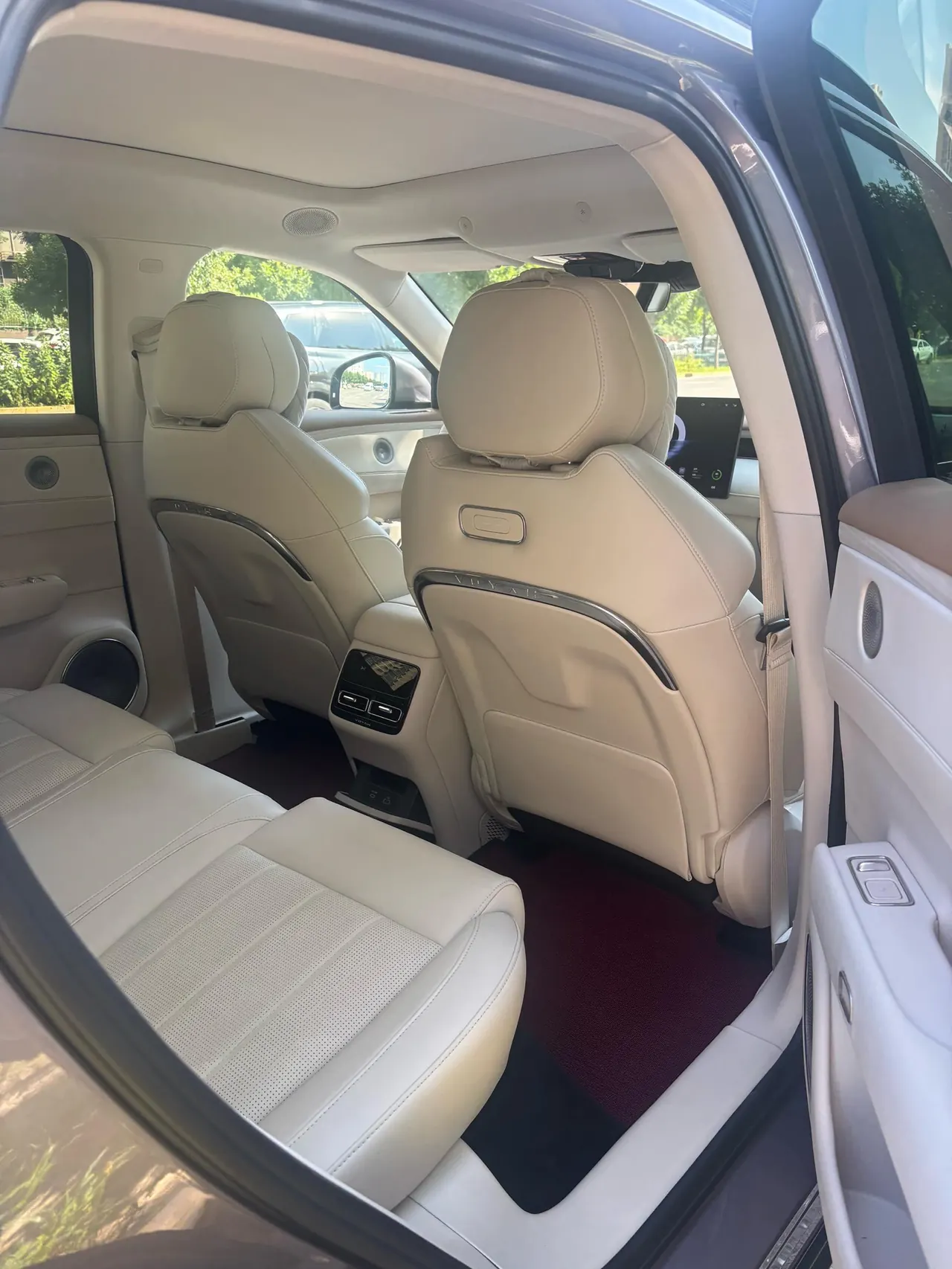 Voyah 2025 FREE four-wheel drive dry Kun version of automatic gear 4