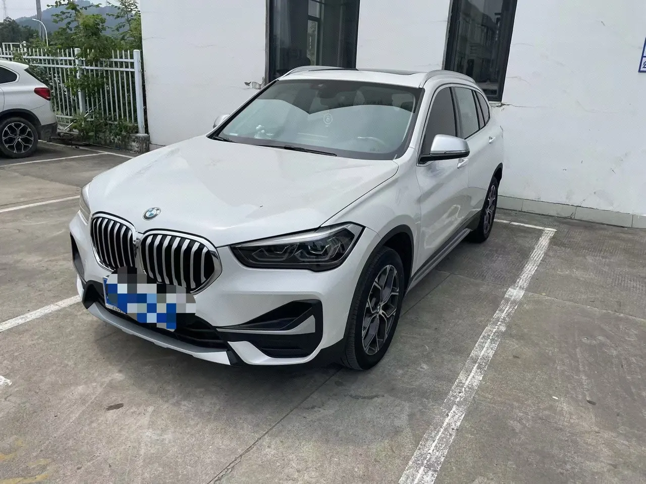 BMW 2022 X1 sDrive20Li 1.5T exclusive automatic gear - View 1