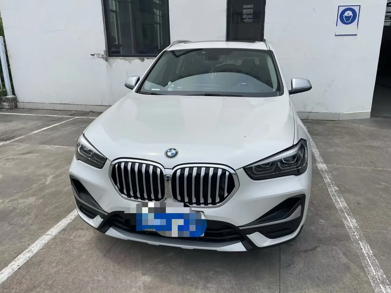 BMW 2022 X1 sDrive20Li 1.5T exclusive automatic gear 2