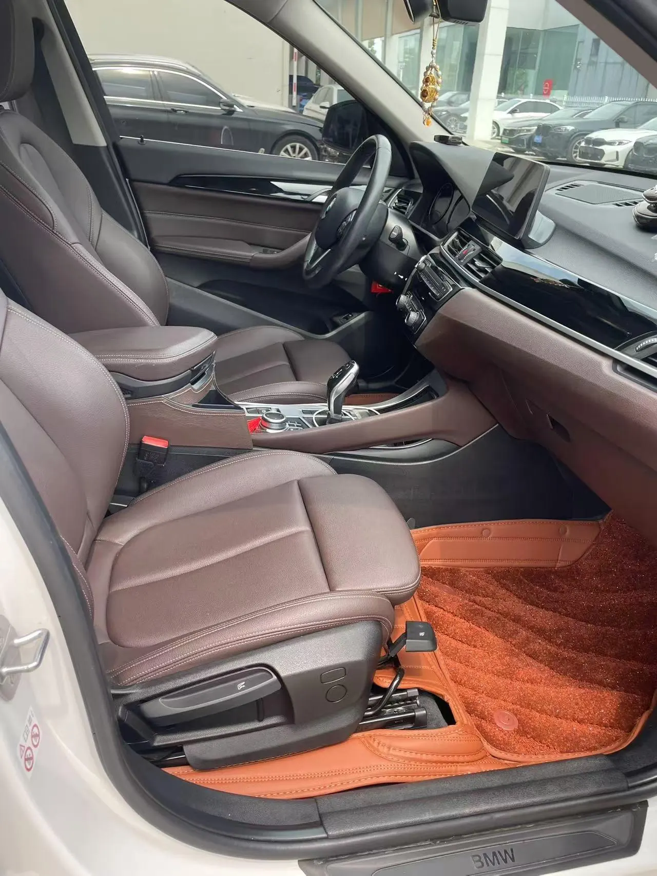 BMW 2022 X1 sDrive20Li 1.5T exclusive automatic gear 7