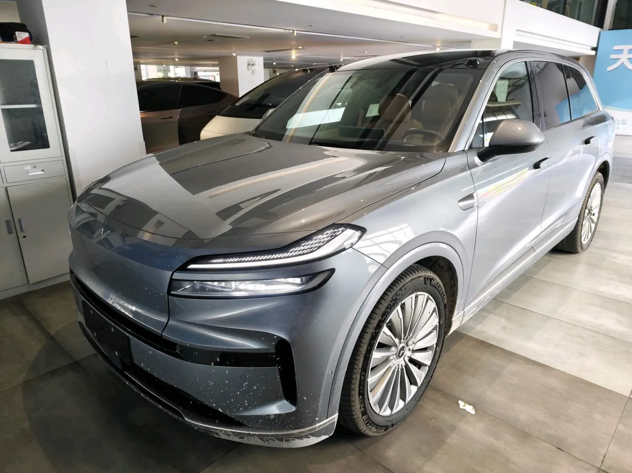 ONVO 2025 L90 Ultra Six‑Seater Automatic - View 1