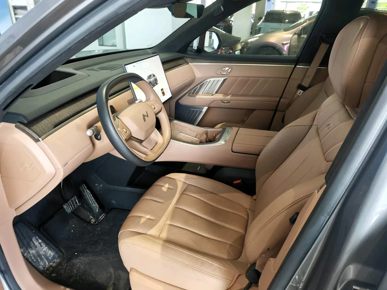 ONVO 2025 L90 Ultra Six‑Seater Automatic 5