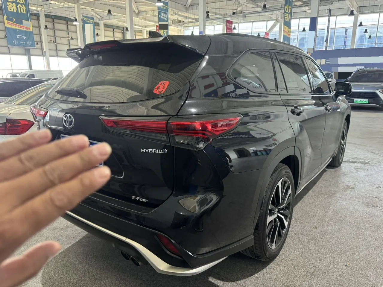 Toyota 2022 Crown Land Release 2.5 Stepless Four-wheel Drive Premium Edition Automatic Gear 4
