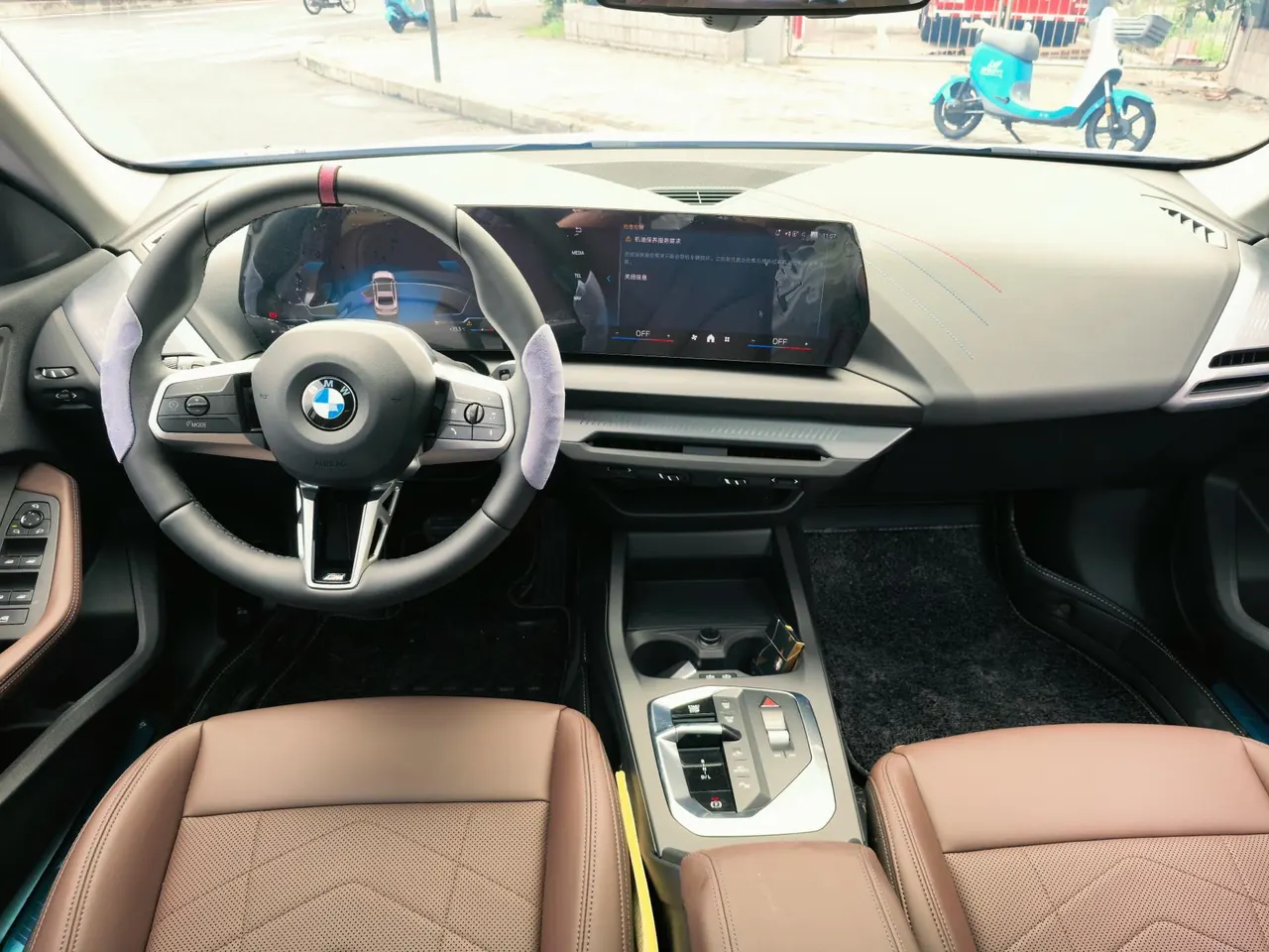 BMW 2 Series 2025 225L 2.0T M Sports Suit Automatic Gear 4