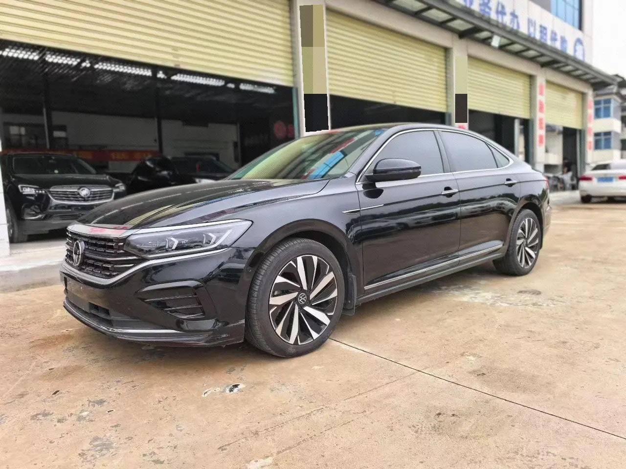 Volkswagen 2023 Passat 2.0TSI 330TSI Elite Edition (Modified) Automatic Gear - View 1