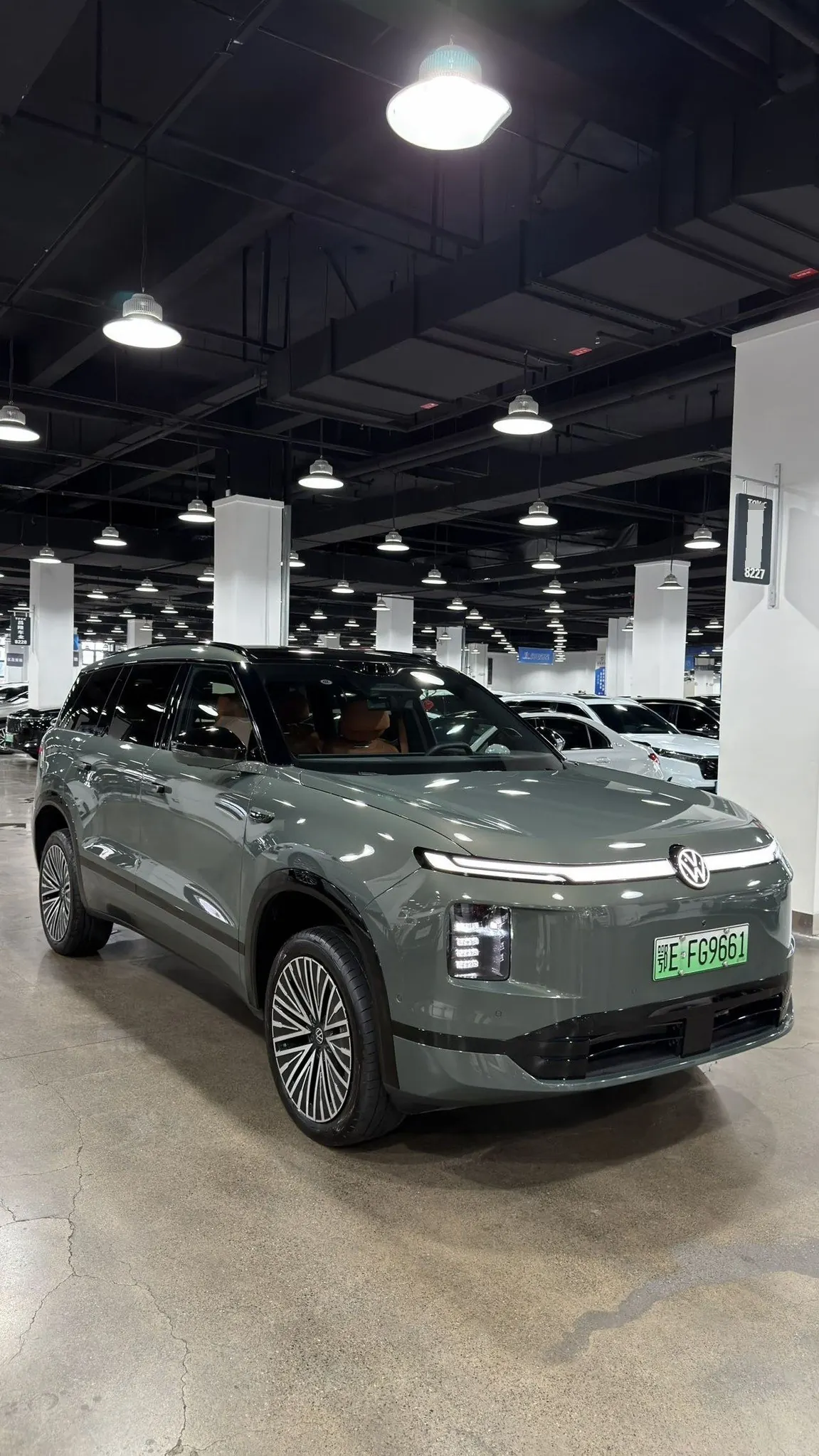 Volkswagen 2026 ID.ERA 9X Max 4-wheel drive automatic gear 3