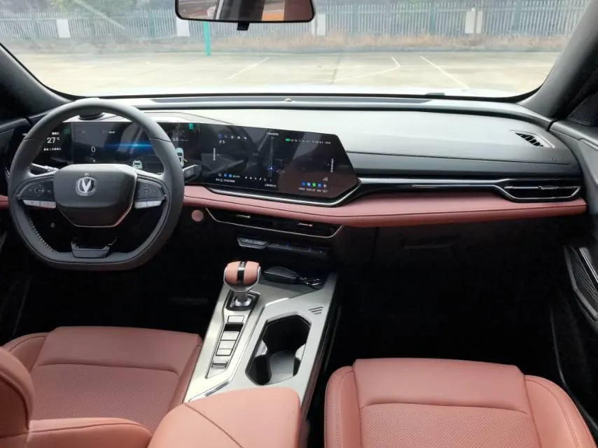 ChangAn 2025 X5 PLUS 1.5T Exceed Edition Automatic Gear 8
