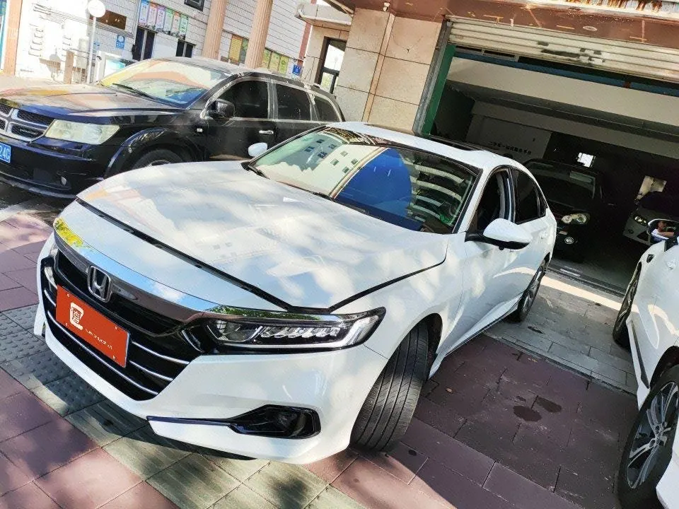 Honda 2022 10th Generation Accord 1.5T Stepless 260TURBO Deluxe Automatic Gear - View 1