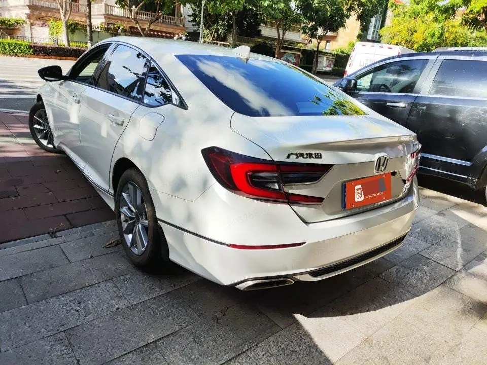 Honda 2022 10th Generation Accord 1.5T Stepless 260TURBO Deluxe Automatic Gear 4