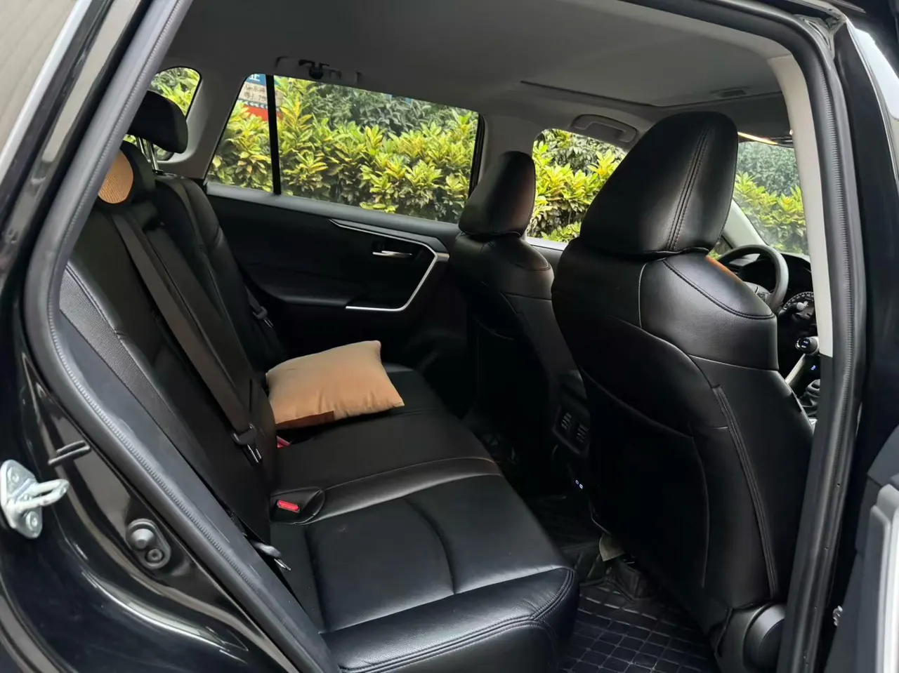 Toyota 2022 RAV4 Rongbo 2.0 Stepless Two-Drive Fashion Edition Automatic Gear 9