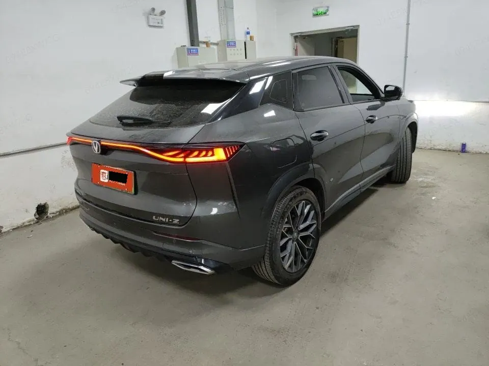 ChangAn 2024 UNI-Z Smart Electric iDD 1.5 Stepless 125km Leading Automatic Transmission 6