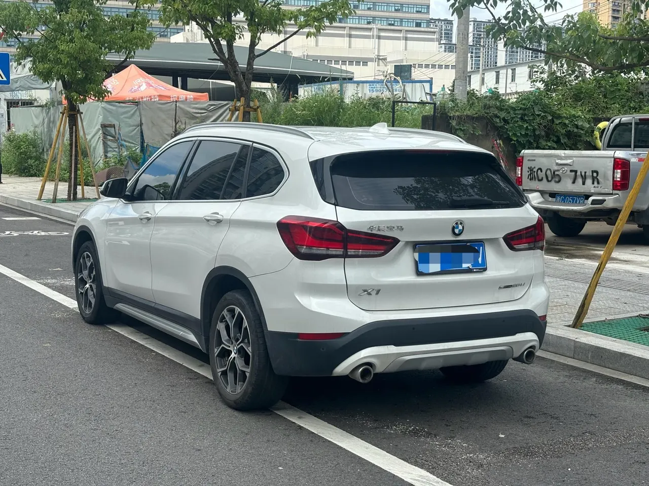 BMW 2022 X1 sDrive20Li 1.5T exclusive automatic gear 12