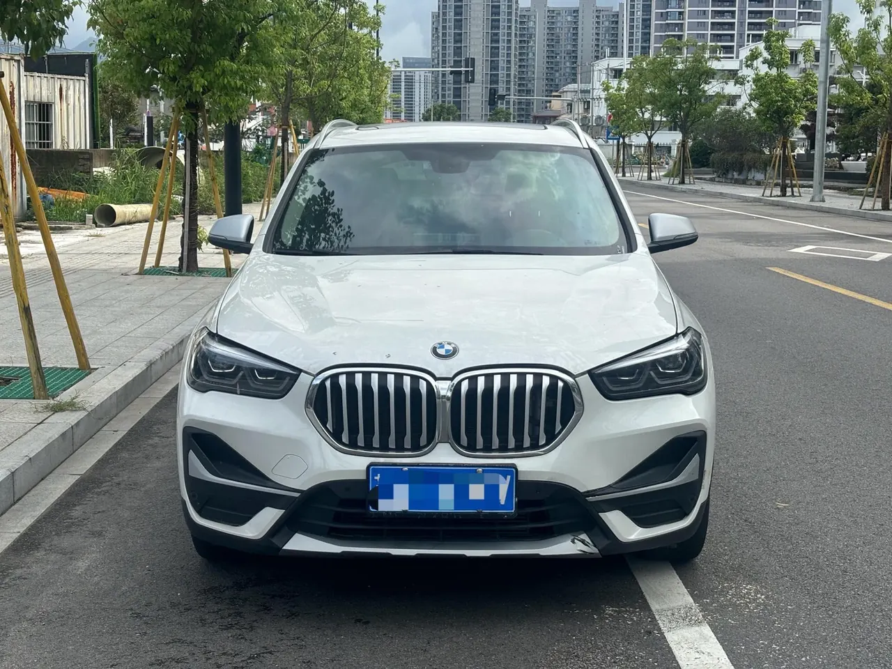 BMW 2022 X1 sDrive20Li 1.5T exclusive automatic gear 2