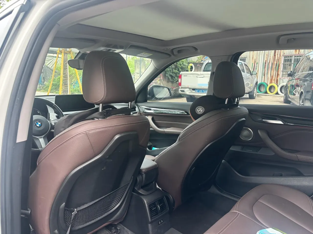 BMW 2022 X1 sDrive20Li 1.5T exclusive automatic gear 6