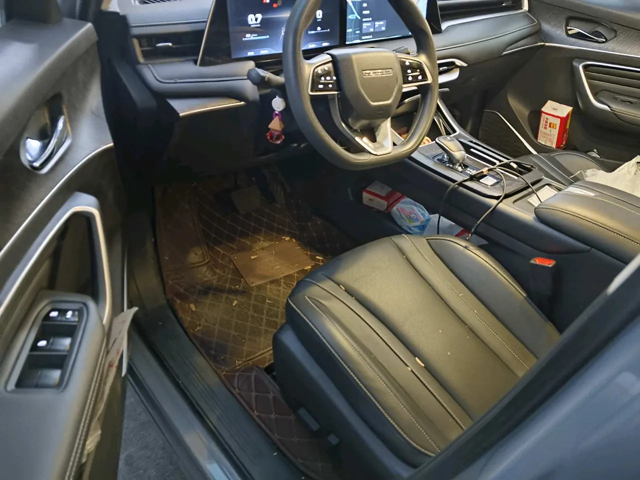Venucia 2022 big V 1.5T 260T dark horse version. Top flow automatic gear 6