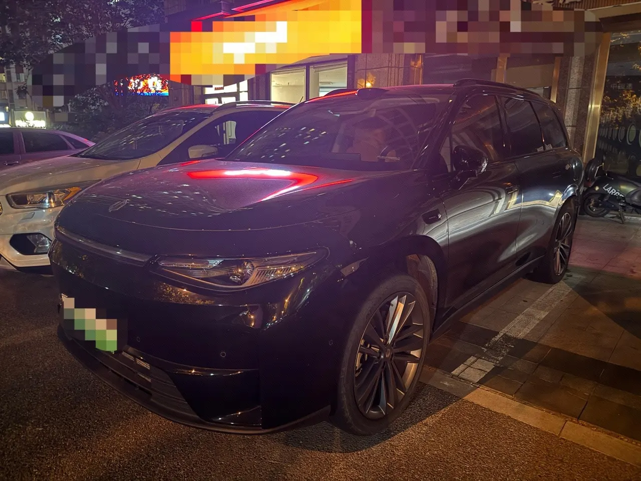 打开图片灯箱:Leapmotor 2026 C 16 280 Laser Radar Zhizun Edition 6-seat Automatic Gear