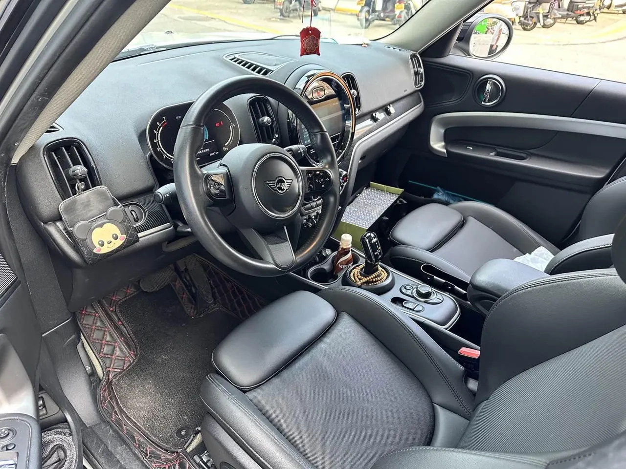 MINI Countryman (Imported) 2022 Cooper Countryman 1.5T Connoisseur Automatic Gear 5