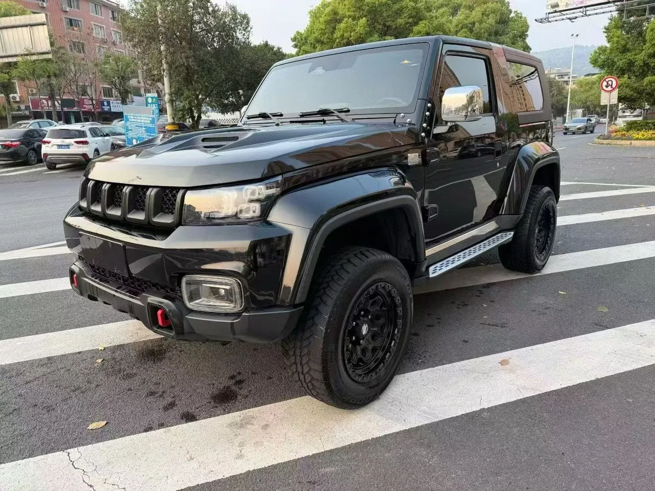 Beijing 2020 BJ40 2.0T 4-wheel drive tribute version extreme automatic gear - View 1