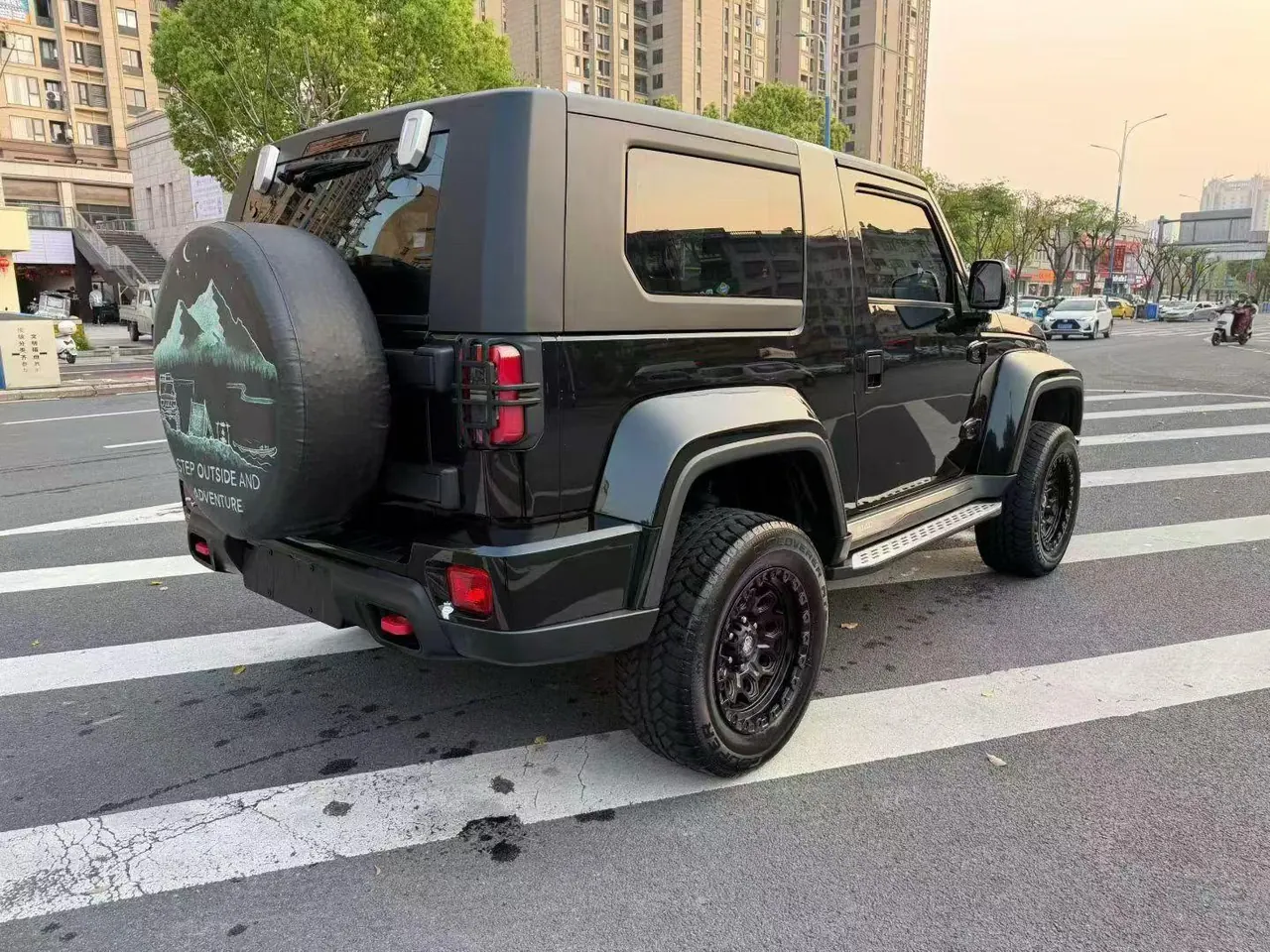 Beijing 2020 BJ40 2.0T 4-wheel drive tribute version extreme automatic gear 9