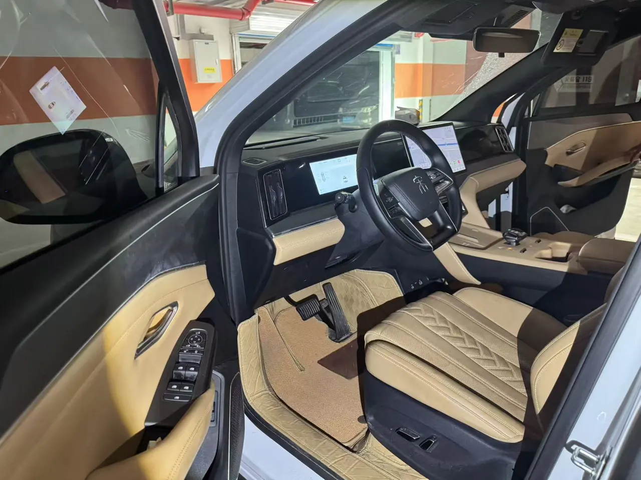 BYD 2024 Song L DM-i 1.5 Stepless 112km Exceed Automatic Transmission 3