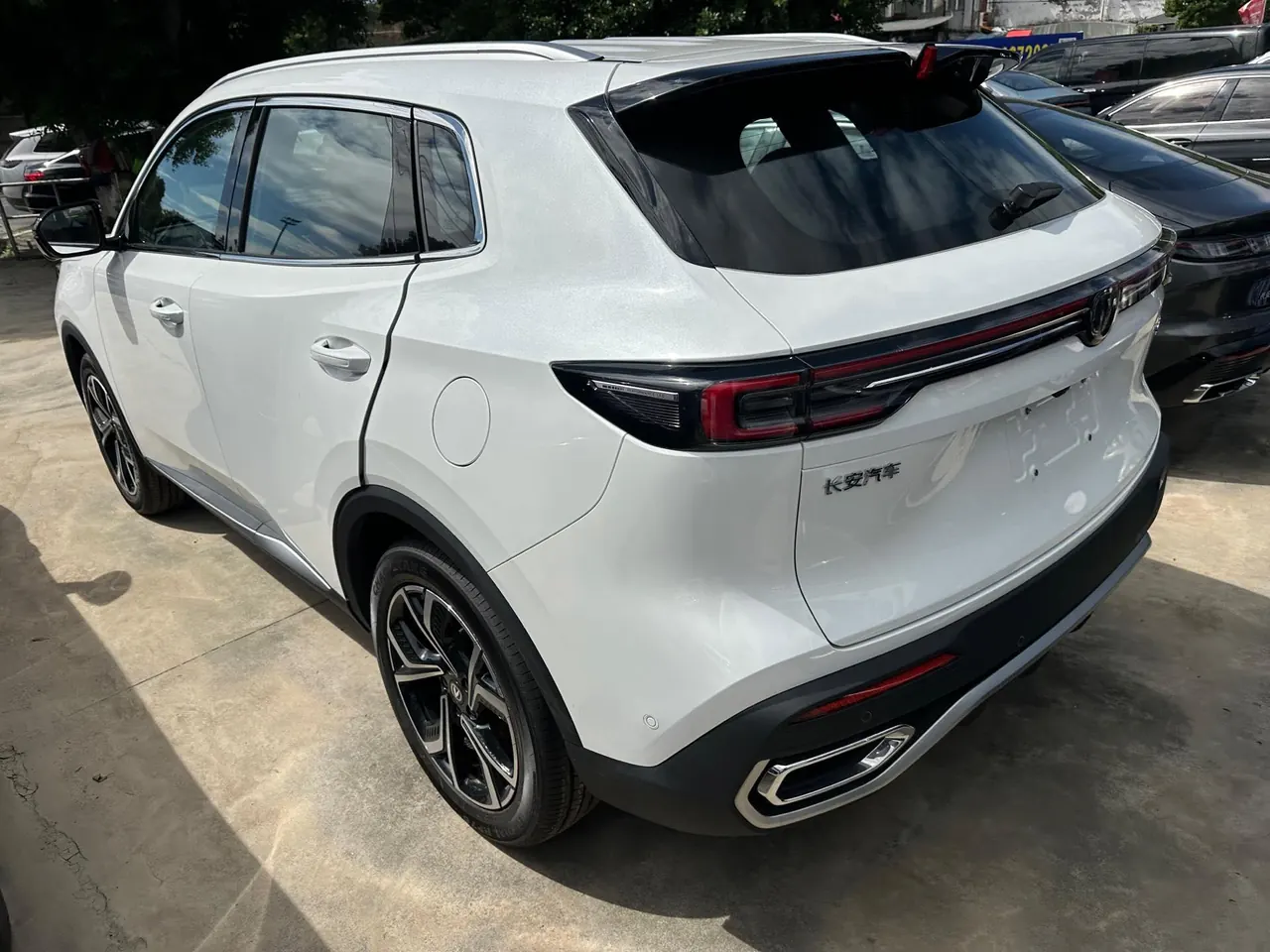 ChangAn 2026 CS55 PLUS 1.5T New Blue Whale Tianshu Luxury Automatic Gear 4