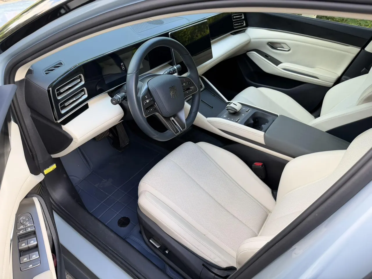 BYD 2024 Qin L DM-i 1.5 stepless 120KM leading automatic gear 3
