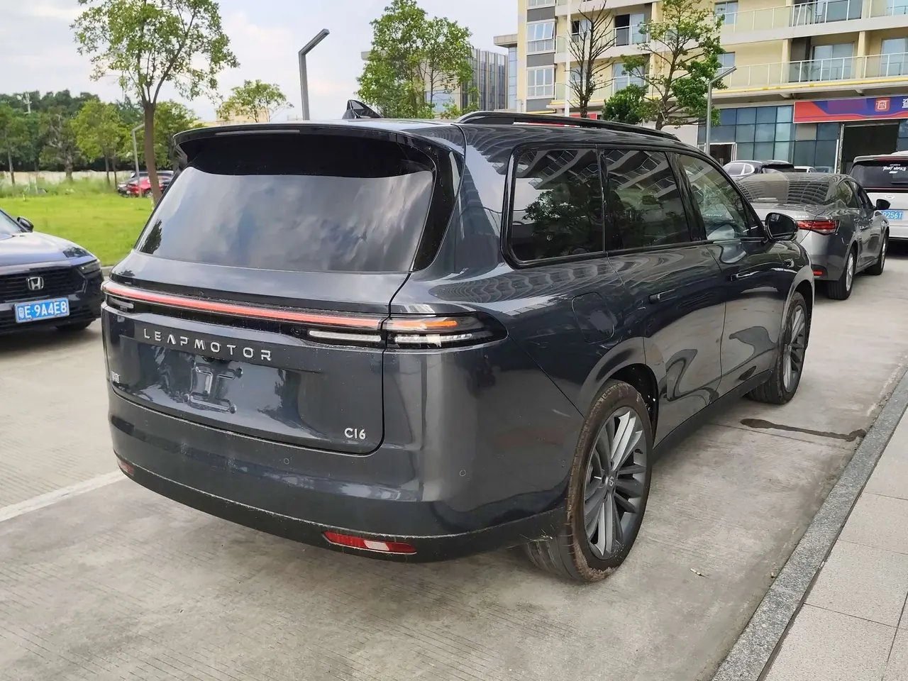 Leapmotor 2026 C 16 280 Laser Radar Zhizun Edition 6-seat Automatic Gear 8
