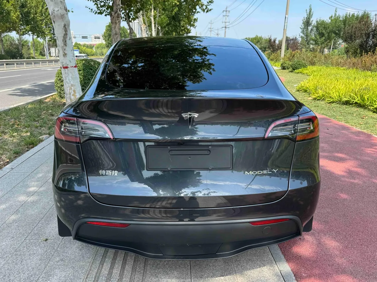 Tesla 2024 Model Y rear-wheel drive version automatic transmission 5